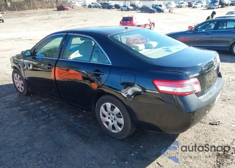 2011 Toyota Camry Le z USA, uszkodzony, nr VIN 4T1BF3EK8BU133468
